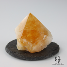 Load image into Gallery viewer, CITRINE CUT BASE POINT