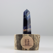 Load image into Gallery viewer, SODALITE POINT