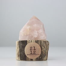 Load image into Gallery viewer, Rose Quartz cut base point
